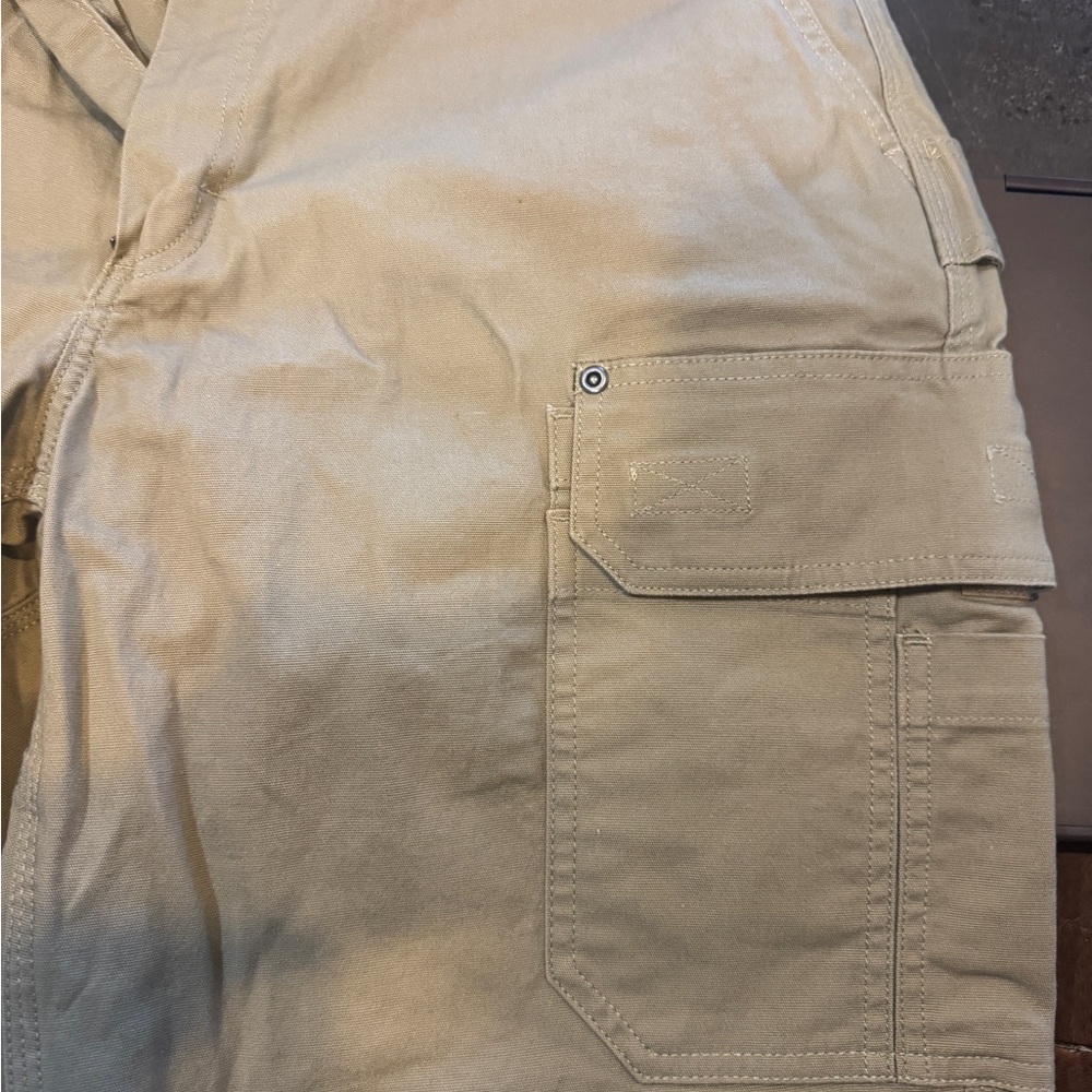 Duluth Trading Co Tan Cargo Shorts - Picture 3 of 7